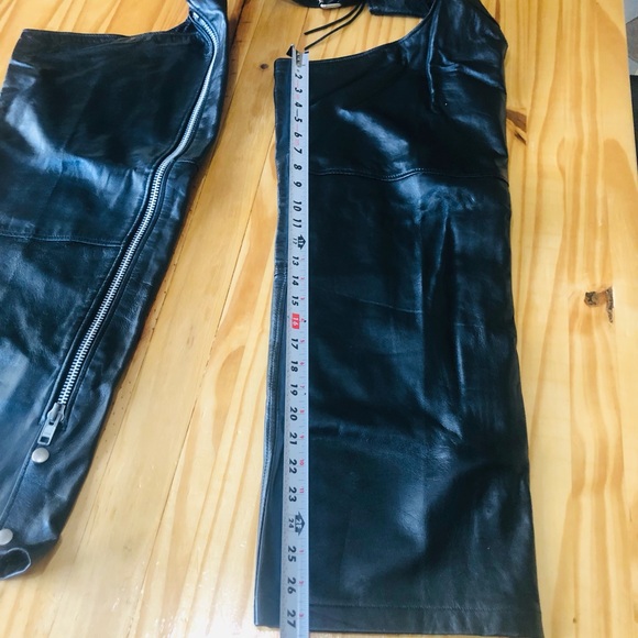 JUST US Women’s  Black Leather Riding Pants Chaps 2XL And Hat M/L - Picture 4 of 16